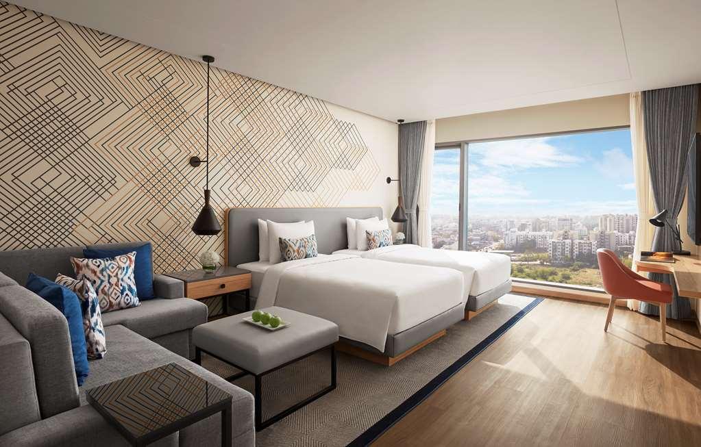 Hyatt Place Vadodara Rum bild